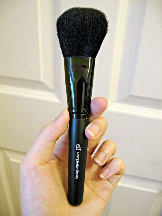 e.l.f. Studio Complexion Brush - Complexion Brush