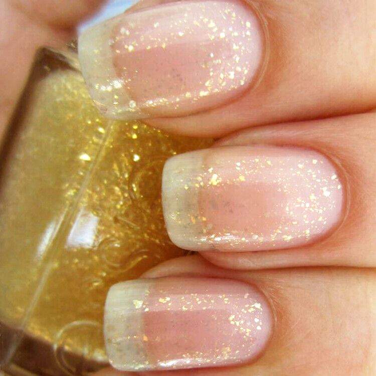ESSIE Multi Dimension Top Coat - as gold as it gets
