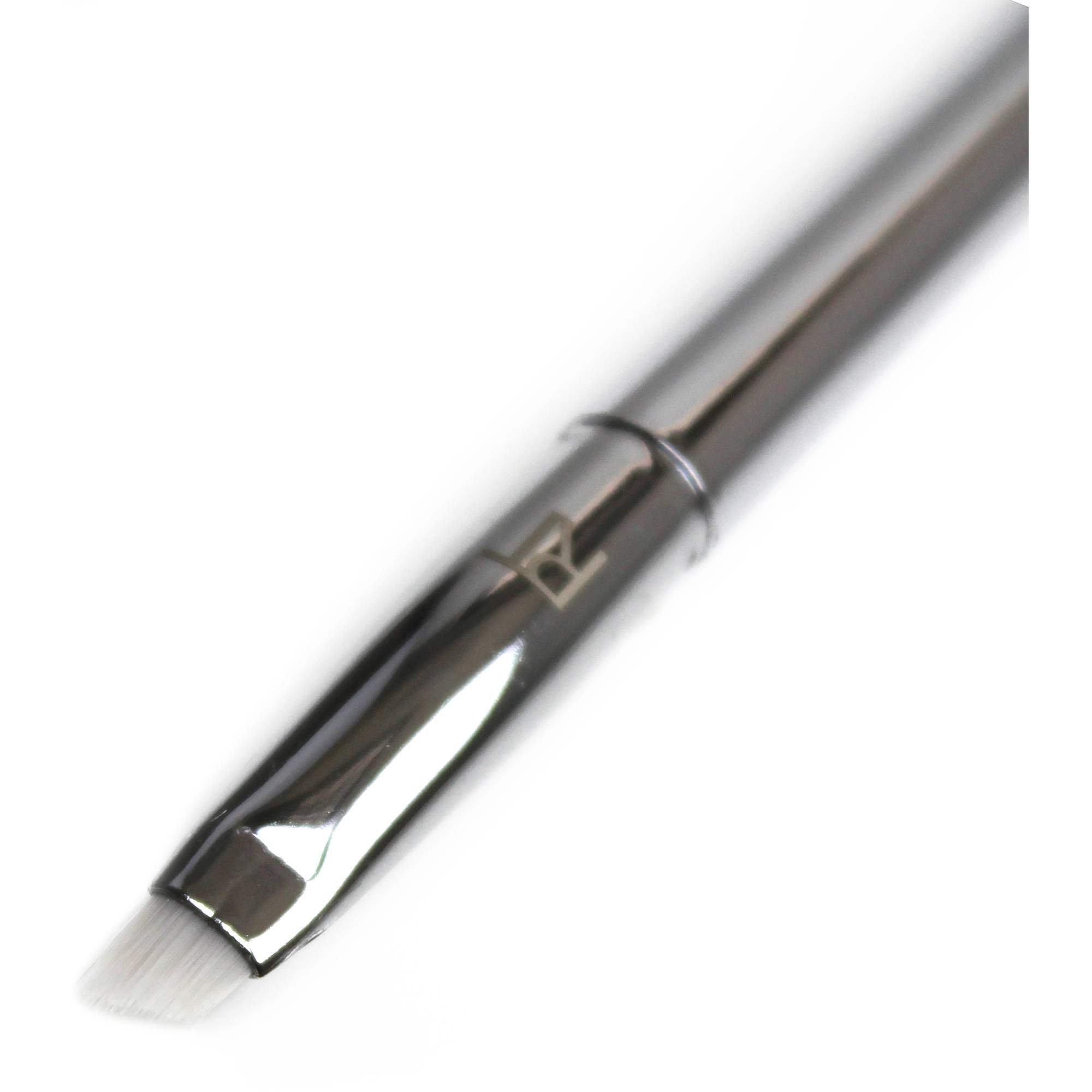 Real Techniques Bold Metals Collection 202 Angled Liner
