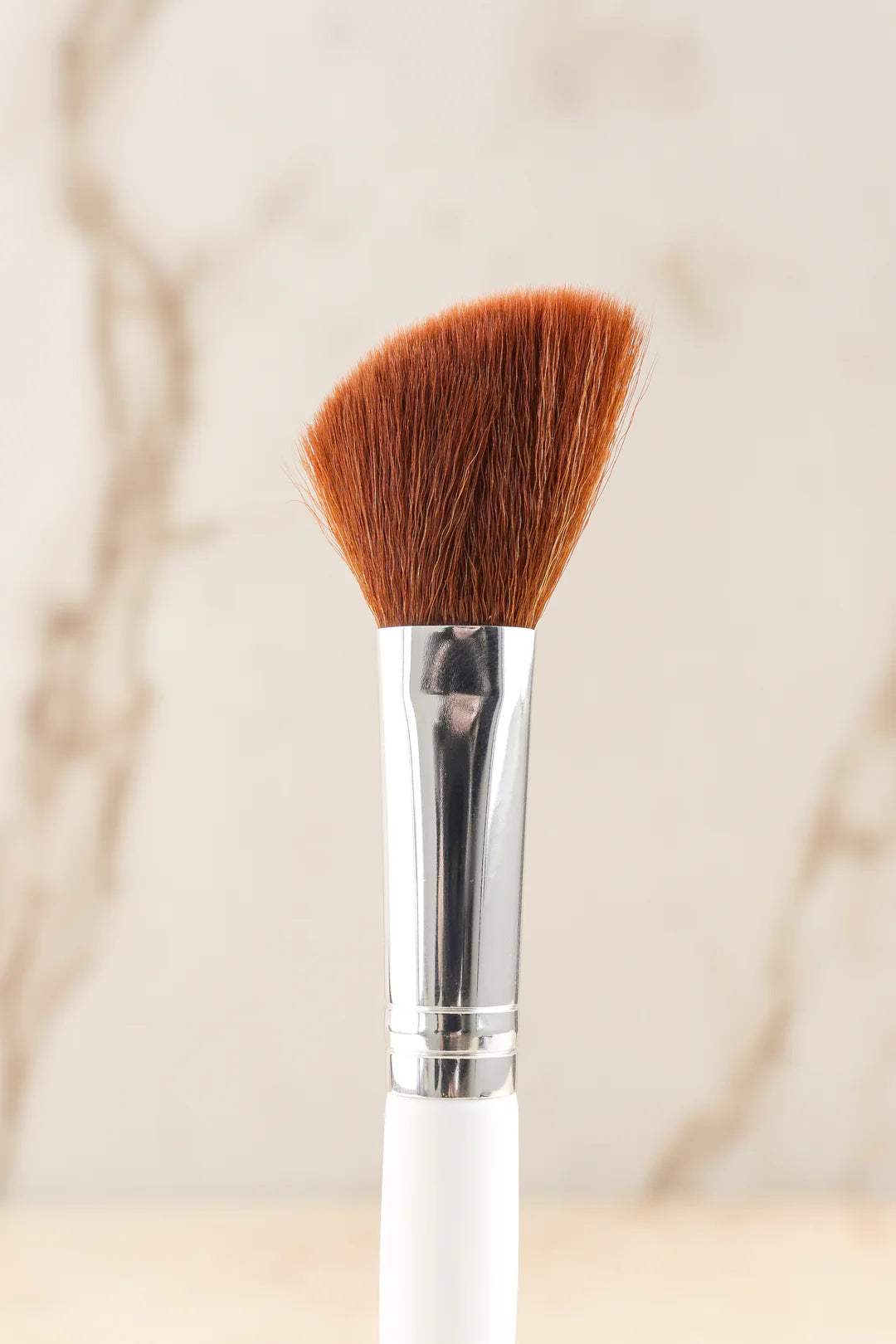 e.l.f. Essential Bronzing Brush - EF24113