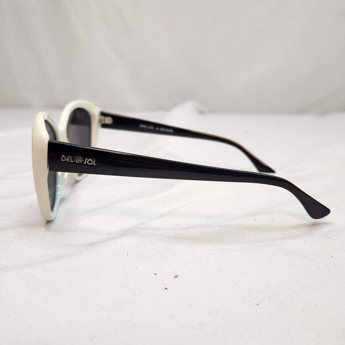 Solize California Calling - White-Blue by DelSol for Unisex - 1 Pc Sunglasses