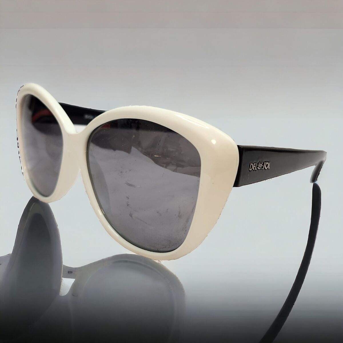 Solize California Calling - White-Blue by DelSol for Unisex - 1 Pc Sunglasses