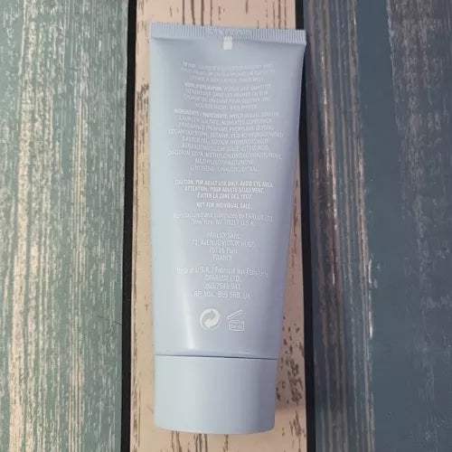 Kenneth Cole Blue by Kenneth Cole for Men - 3.4 oz Hair and Body Wash (Unboxed)
