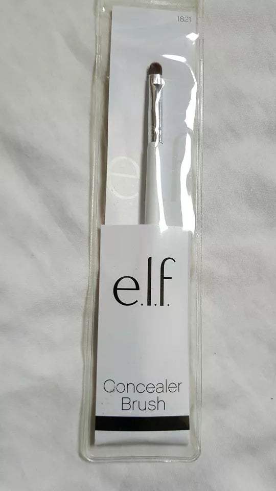 e.l.f. Essential Concealer Brush - EF1821