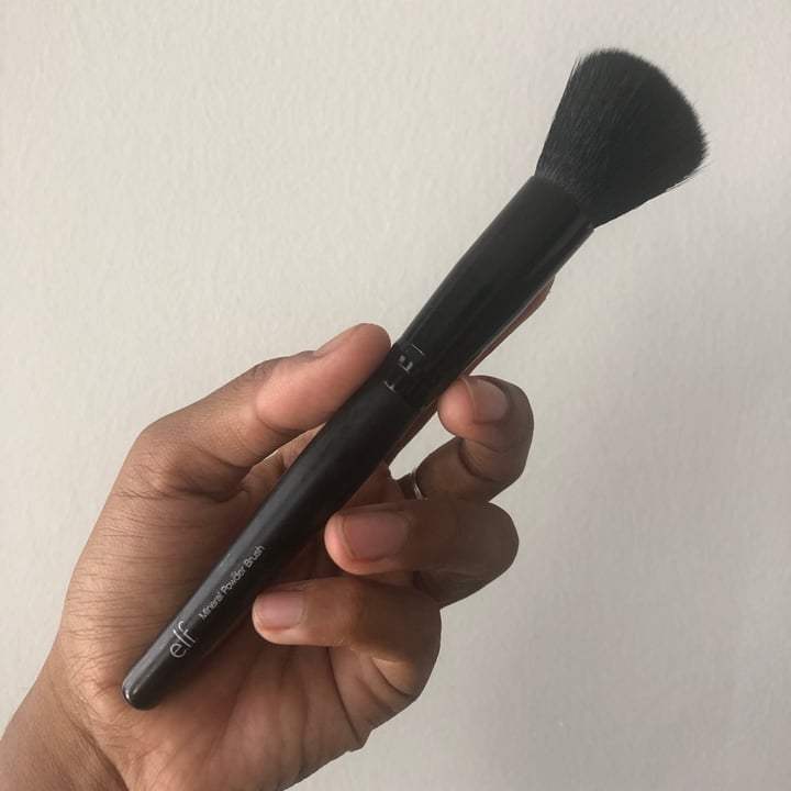e.l.f. Studio Mineral Powder Brush - Mineral Powder Brush (NOF)